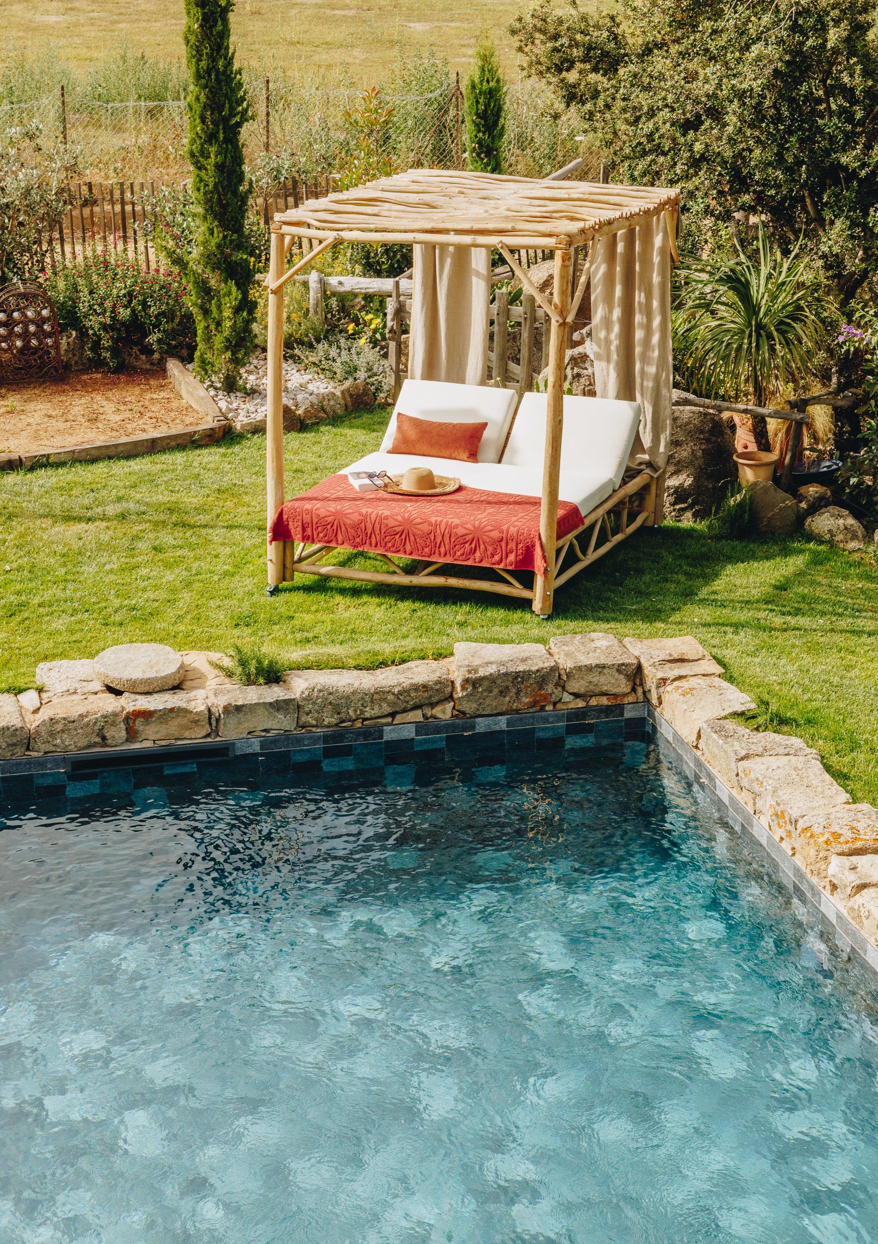 résidence de vacances avec piscine en corse