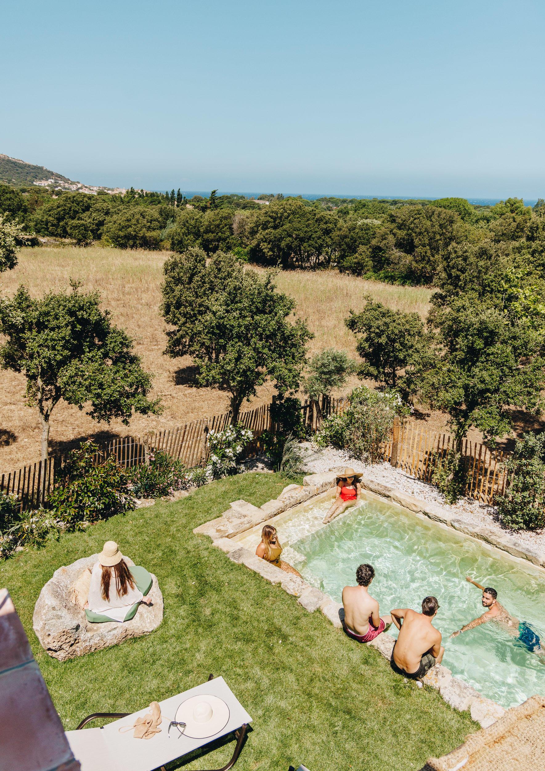 location villa 3 chambres avec piscine corse